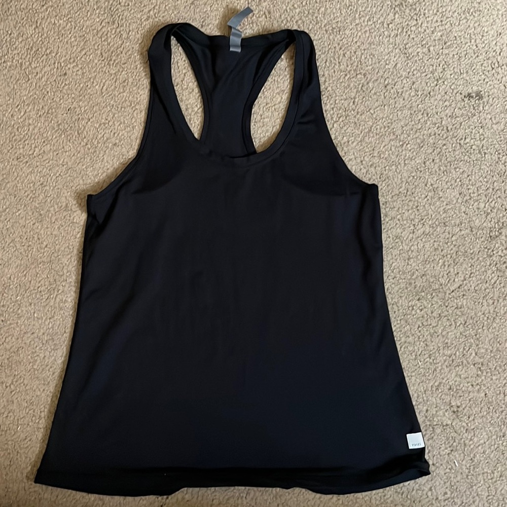 Vuori Lux Performance tank